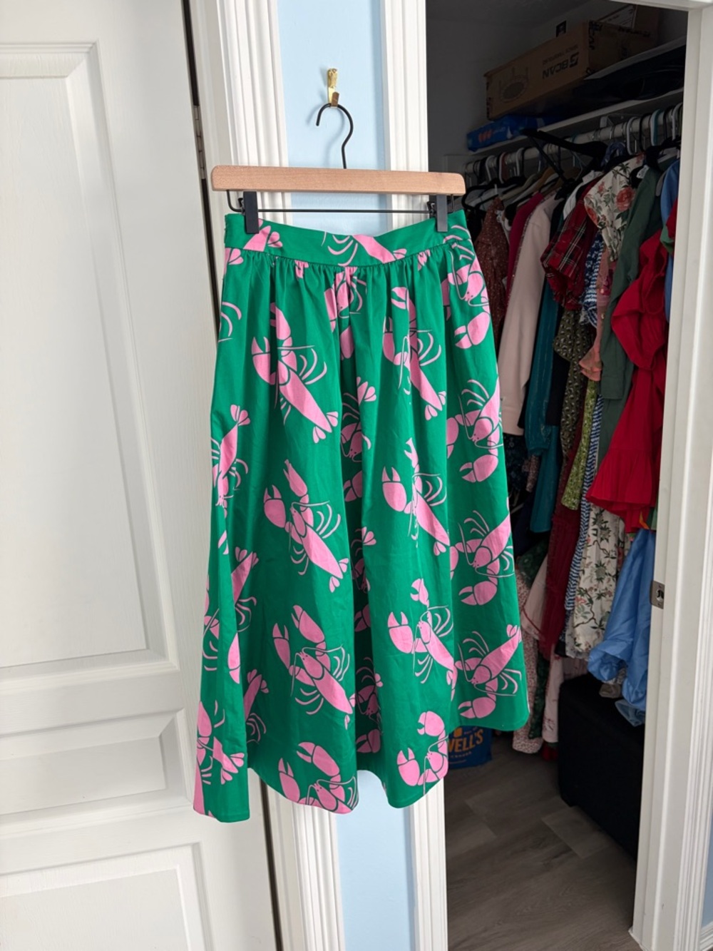 Boden Green Midi Skirt with Pink Lobster Print 4P - Picture 8 of 9